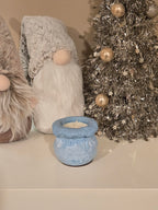 A so sweet blue marble effect stocking pot, handmade & filled with our indulgent Hot Chocolate & Macaroon soy candle wax. A charming festive treat that brings cosy warmth, rich sweetness, & adorable holiday vibes to any space.