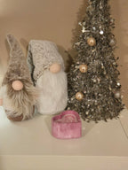 A gorgeous Heart Shapped handmade pot in a pink & white marble effect, beautifully filled with our delicate White Cherry Blossom soy wax. Soft, elegant, & perfect for adding a sweet, fresh touch to any space.