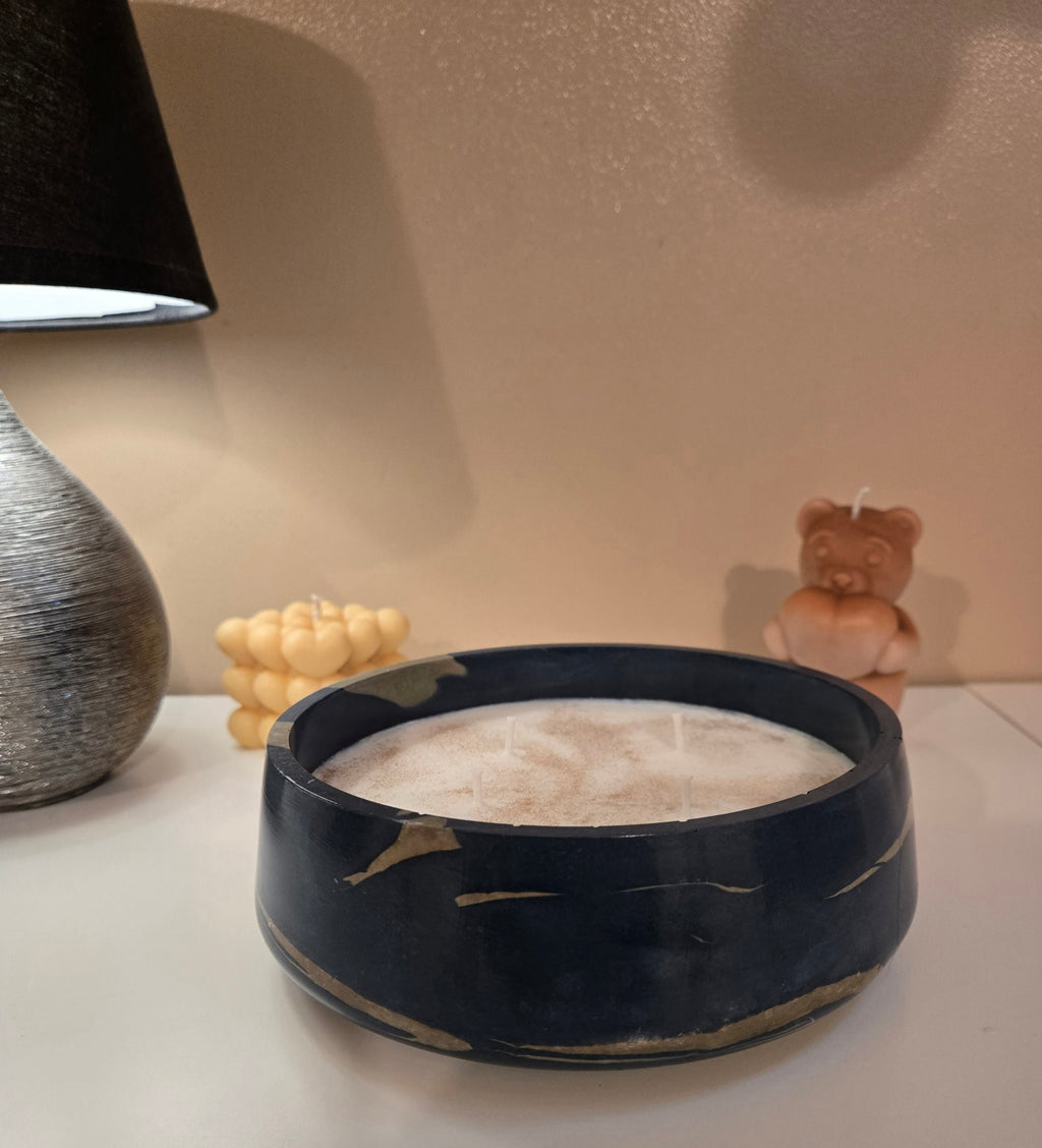 One of our cosiest scents. A handcrafted blue & gold, multi-wick bowl candle infused with Hot Chocolate & Macaroon, Comforting • Indulgent • Timeless